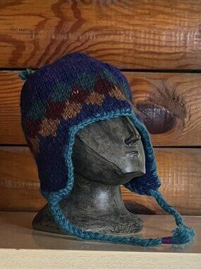 NWOT Lost Horizons 100% Himalayan Wool Hat, Earflaps & Tassels Handmade in Nepal